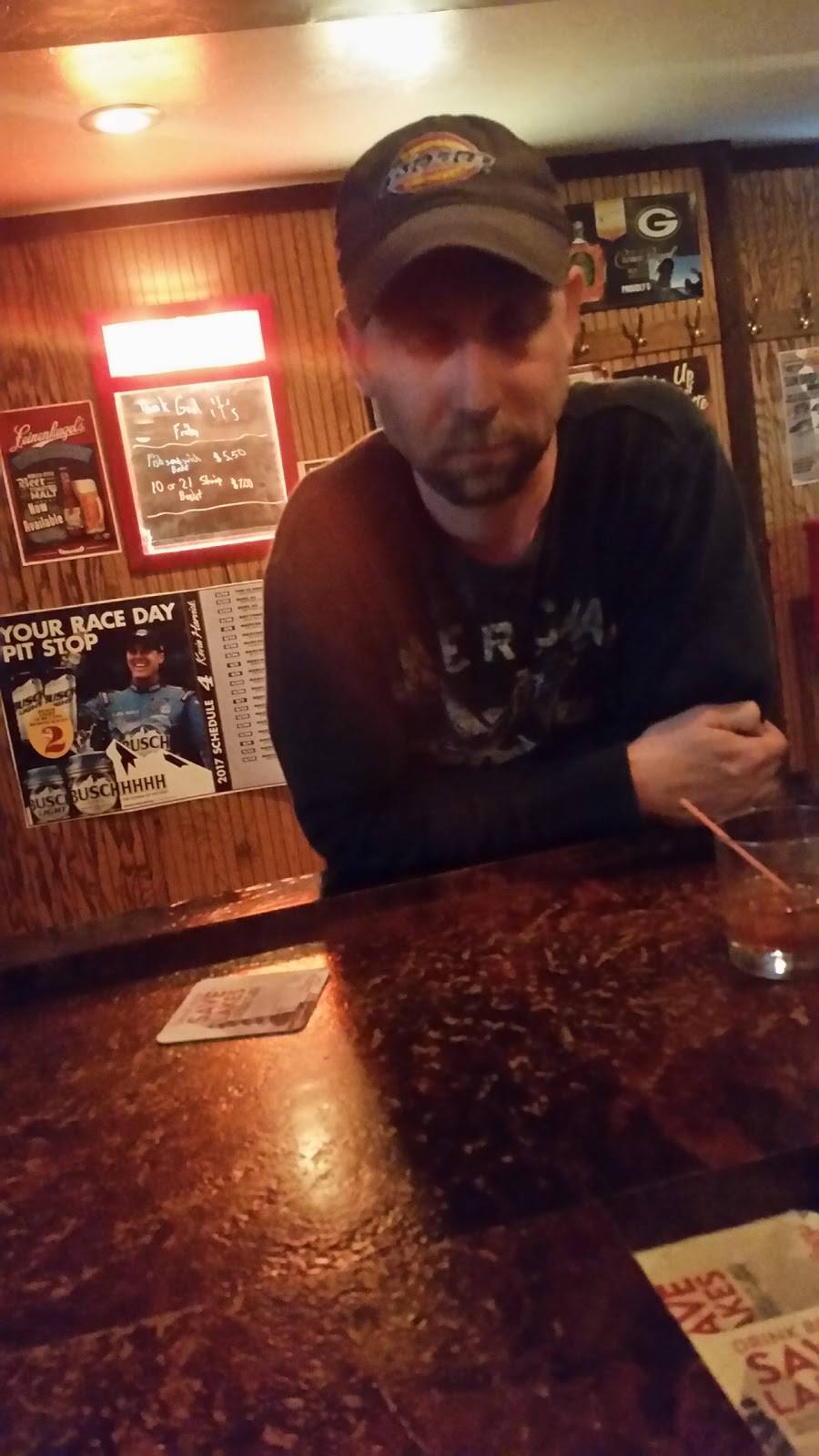 The Next Stop | restaurant | 1600-, 1610 Cass St, Green Bay, WI 54302, USA | 9204688529 OR +1 920-468-8529