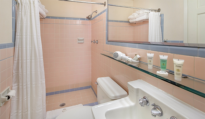 Little America Hotel - Wyoming | restaurant | I-80 Exit 68, 6945 WY-374, Little America, WY 82929, USA | 3078752400 OR +1 307-875-2400