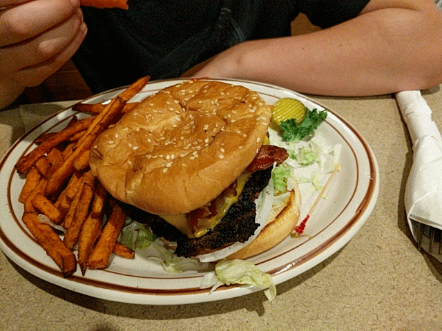 The Home Place Restaurant | restaurant | 1080 N 1st St, Silverton, OR 97381, USA | 5038736391 OR +1 503-873-6391