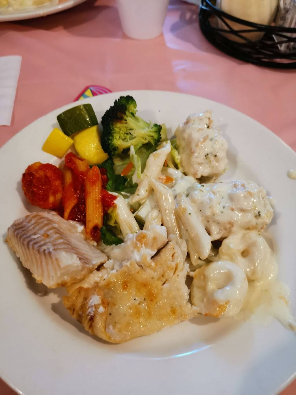 Gennaros Eatery | restaurant | 12 Blanchard Rd, Quincy, MA 02169, USA | 6177731500 OR +1 617-773-1500