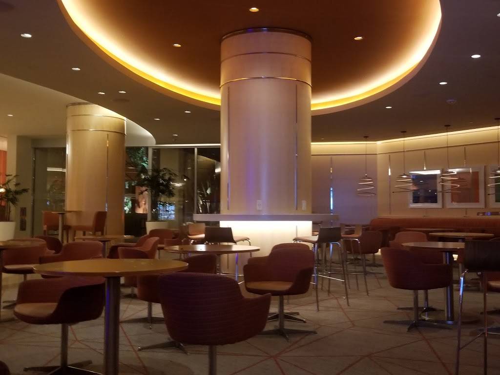 Red Bar and Lounge | restaurant | 17900 Jamboree Rd, Irvine, CA 92614, USA | 9492256757 OR +1 949-225-6757