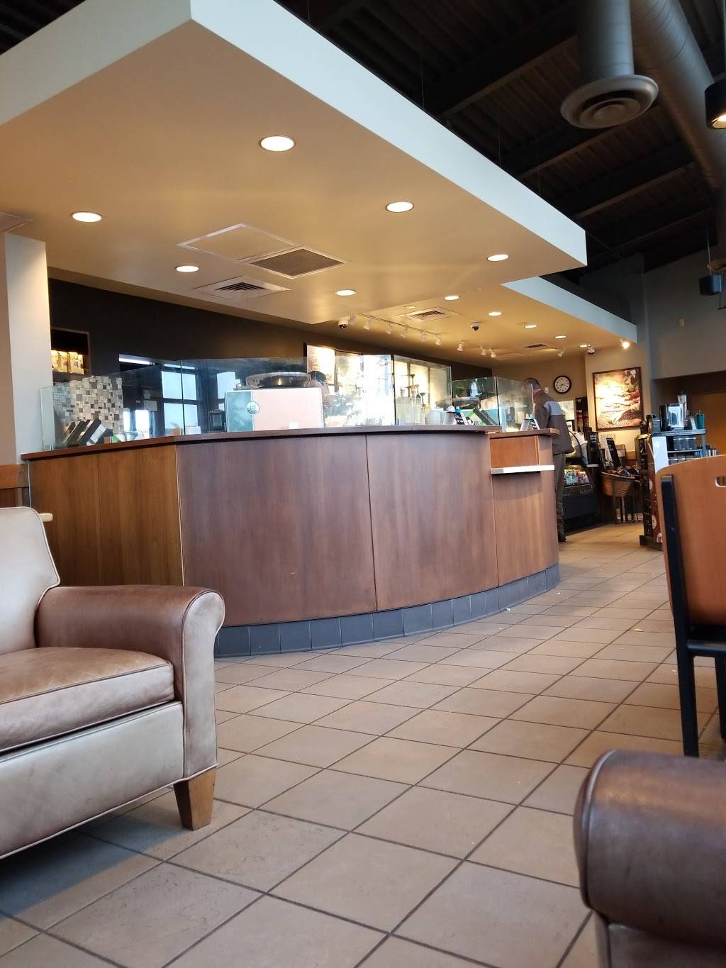 Starbucks | cafe | 2750 NY-34, Oswego, IL 60543, USA | 6305517710 OR +1 630-551-7710
