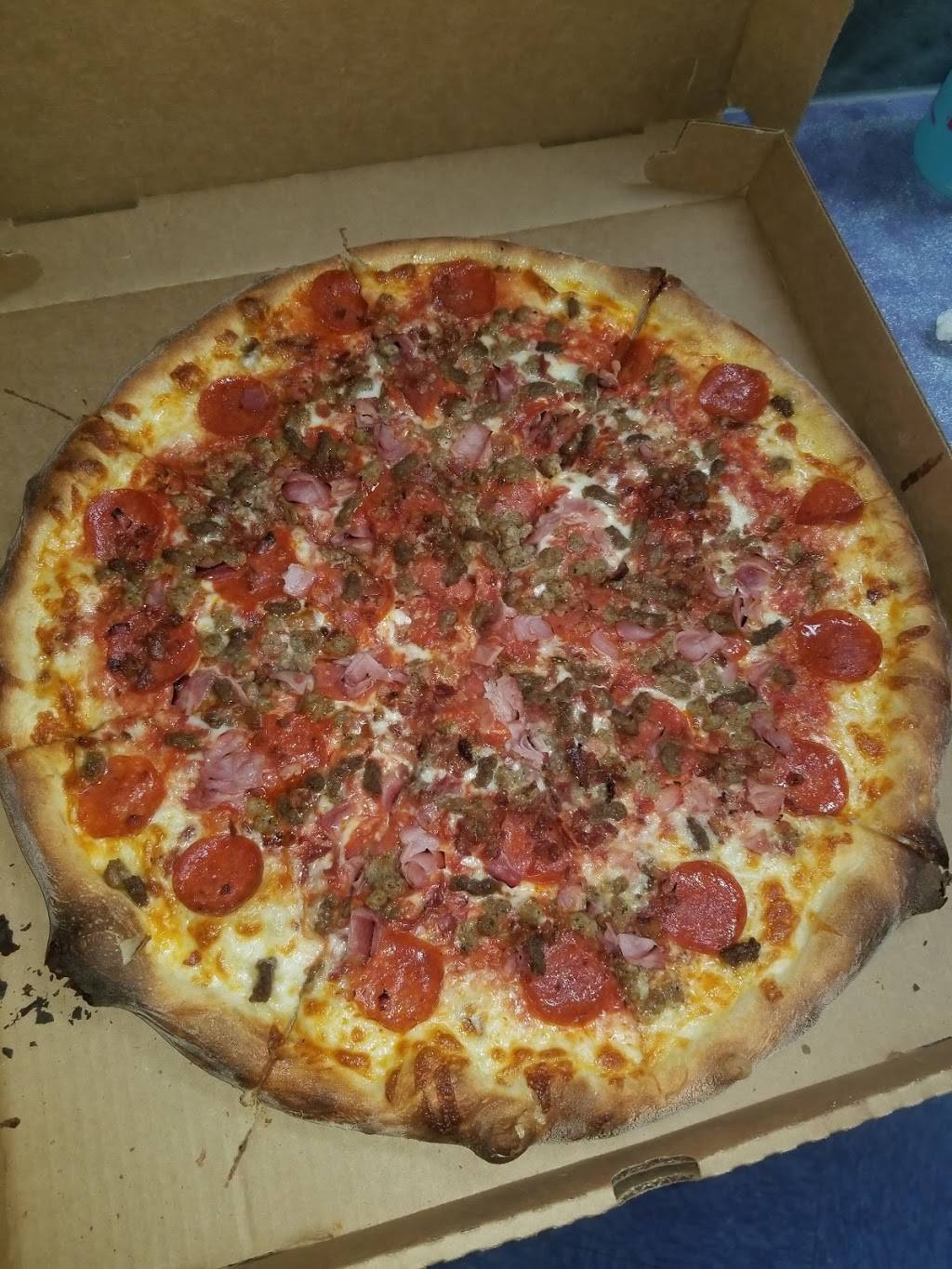 Primo Pizza By Ryan | restaurant | 2 W Main St, Windsor, PA 17366, USA | 7172468100 OR +1 717-246-8100