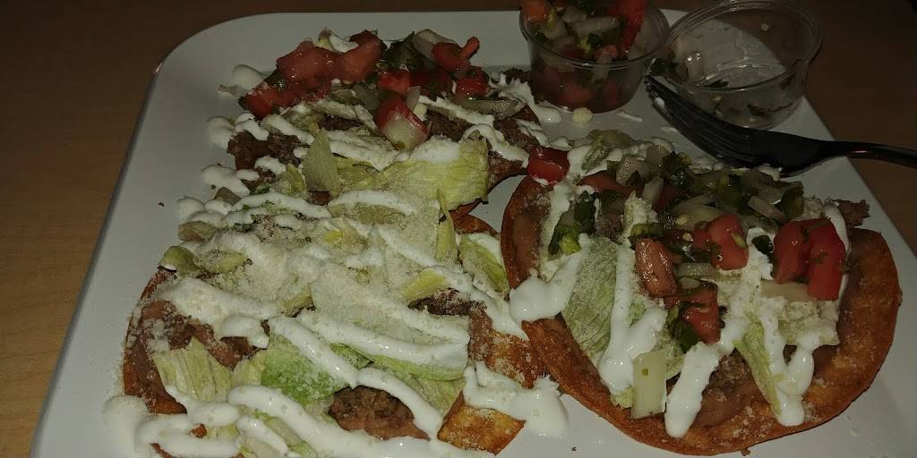 The Walkabout | restaurant | 2401 Calumet Dr, Sheboygan, WI 53083, USA | 9207836191 OR +1 920-783-6191