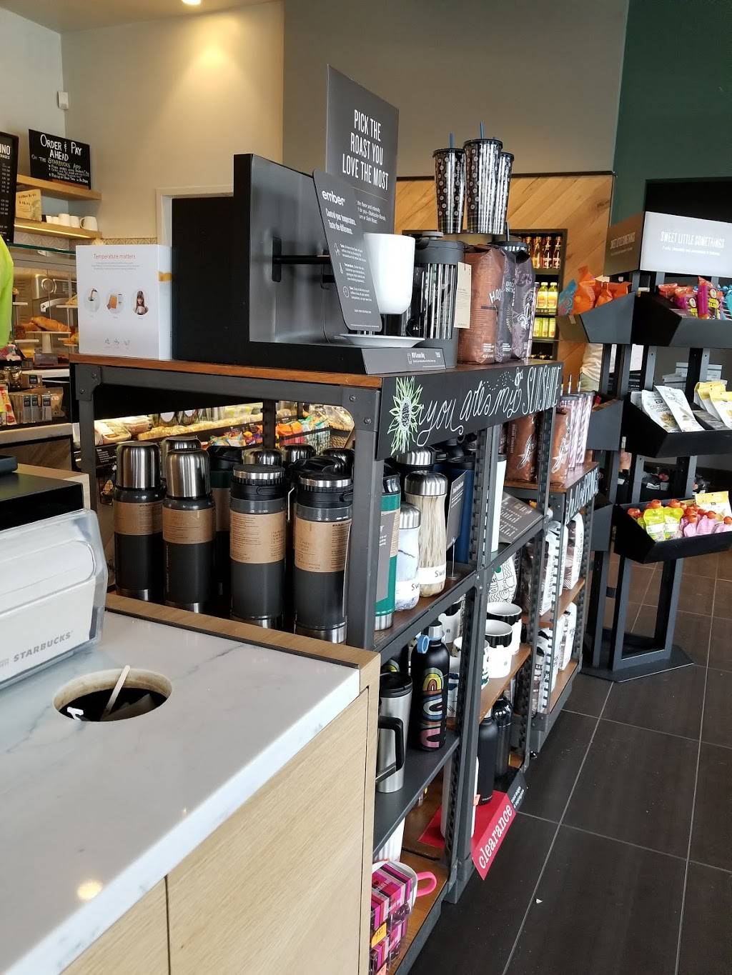 Starbucks | cafe | 28160 Newhall Ranch Rd, Santa Clarita, CA 91355, USA | 6617028591 OR +1 661-702-8591