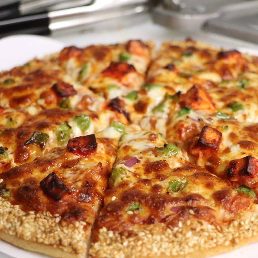 Red Swan Pizza | restaurant | 1447 Upper Ottawa St Unit 17, Hamilton, ON L8W 3J6, Canada | 9053184929 OR +1 905-318-4929