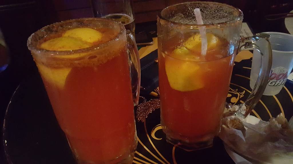 Red Wave Inn | restaurant | 2375 E Shaw Ave, Fresno, CA 93710, USA | 5592288446 OR +1 559-228-8446