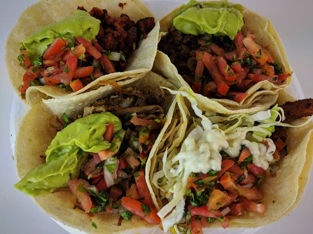 Panchos Mexican Food | restaurant | 3420 E 11th St, Tulsa, OK 74112, USA | 9182928660 OR +1 918-292-8660