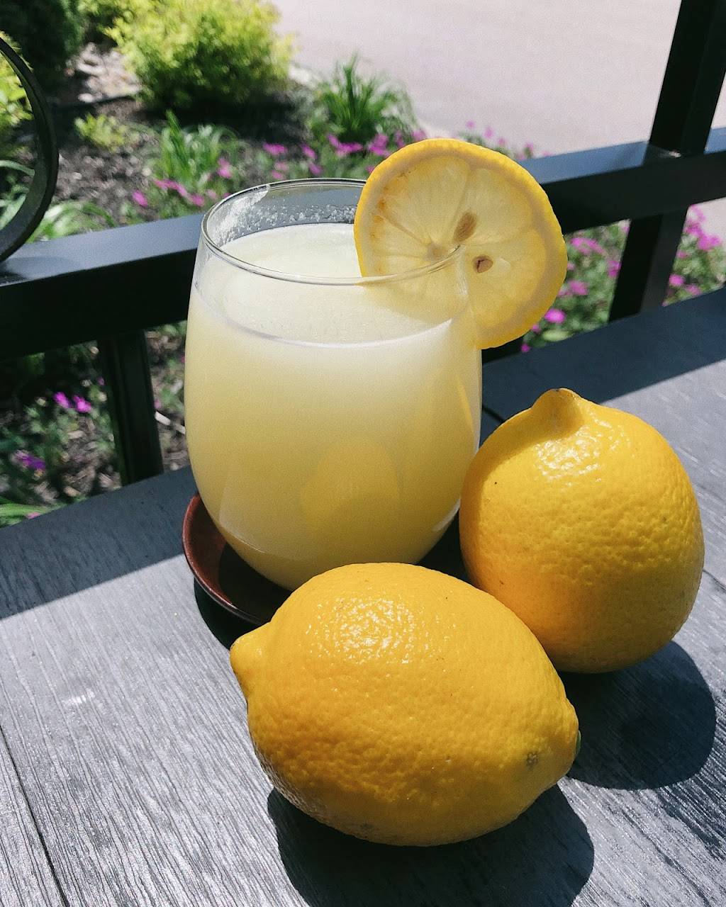 Kaffé Krème | cafe | 594 Boulevard Albiny Paquette, Mont-Laurier, QC J9L 1L5, Canada | 8194991444 OR +1 819-499-1444