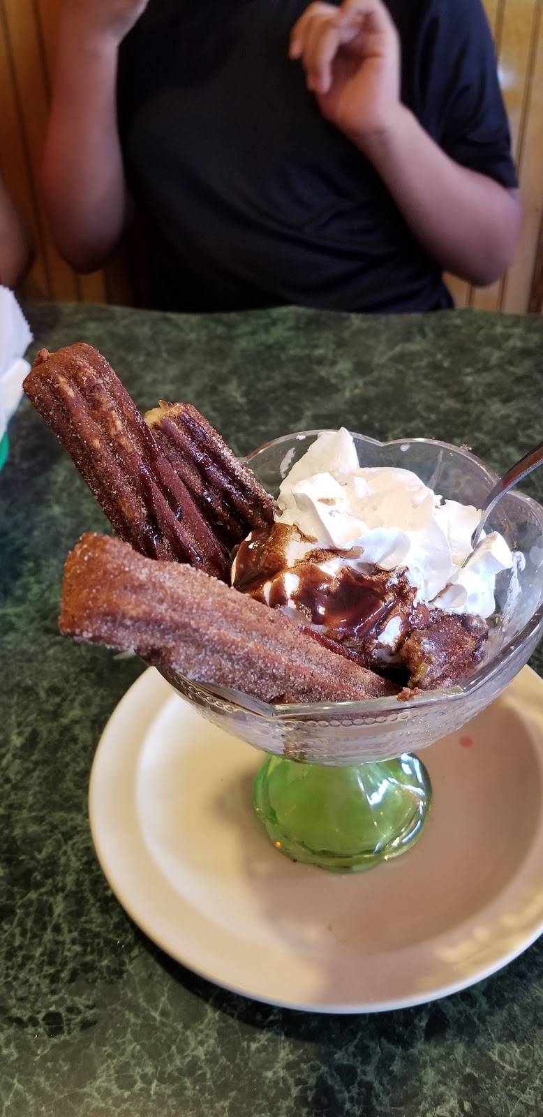 La Siesta Mexican Restaurant | restaurant | 1608 NW Broad St, Murfreesboro, TN 37129, USA | 6158904606 OR +1 615-890-4606