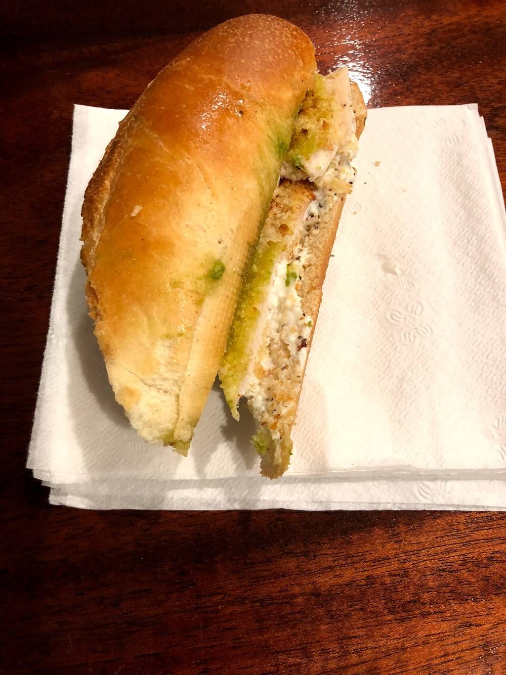 Ikes Signature Sandwiches | restaurant | 1000 Charles St, Fredericksburg, VA 22401, USA | 5403704106 OR +1 540-370-4106