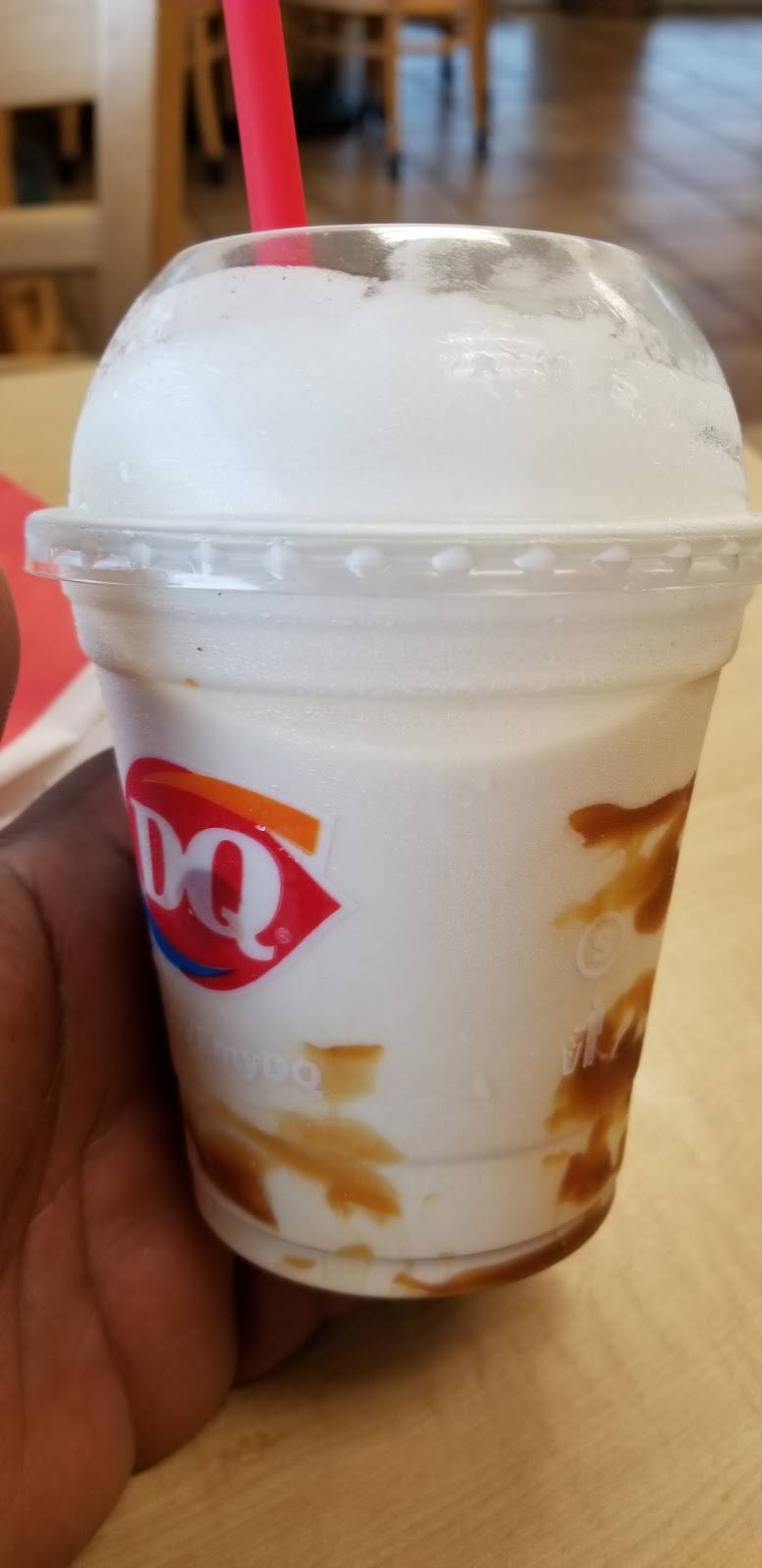 Dairy Queen | restaurant | 208 Main St, Calvert, TX 77837, USA | 9793642121 OR +1 979-364-2121