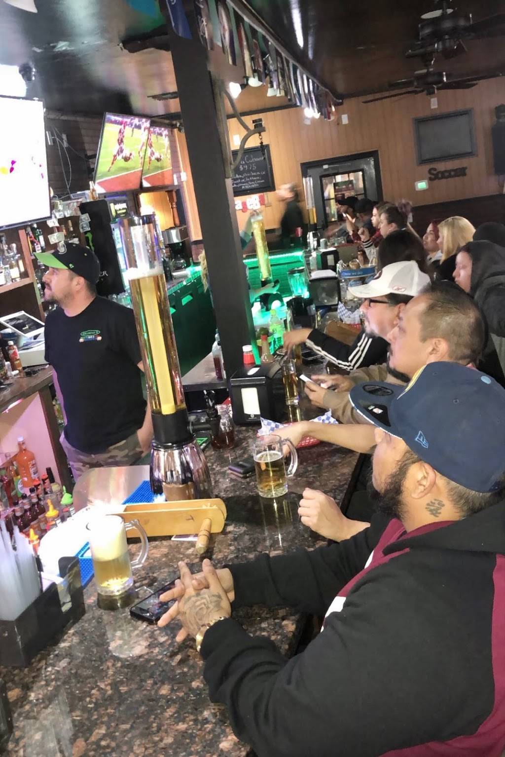 Grandmas | restaurant | 1901 Flower St, Bakersfield, CA 93305, USA | 6613748742 OR +1 661-374-8742