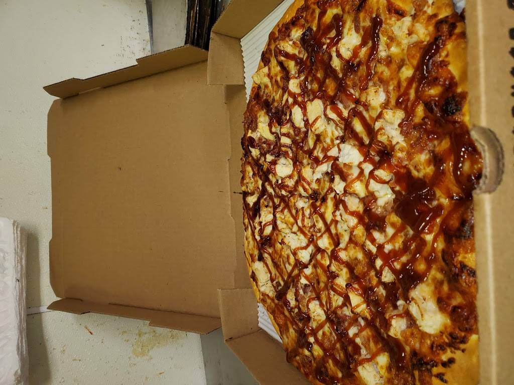 Big Cheezees Pizza | meal delivery | 6004 Torrey Rd suite p, Flint, MI 48507, USA | 8102582163 OR +1 810-258-2163