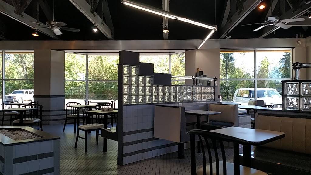 Burger King | restaurant | 2010 W Grand River Ave, Okemos, MI 48864, USA | 5172347015 OR +1 517-234-7015