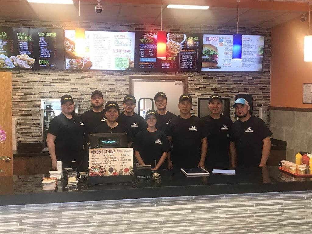 J Burger n Wings | restaurant | 1910 E Apple Ave suite e, Muskegon, MI 49442, USA | 2317476975 OR +1 231-747-6975