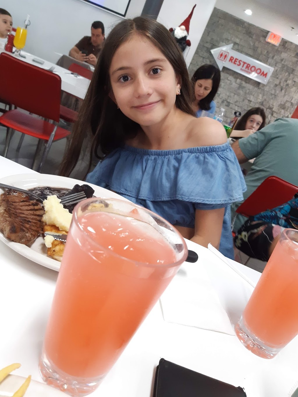 Camillas Restaurant Parking Area | restaurant | 5480 International Dr, Orlando, FL 32819, USA | 4079780332 OR +1 407-978-0332