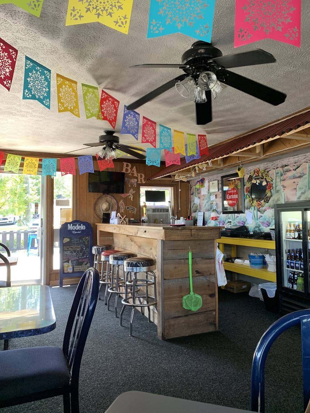 Casamigos Bar & Grill | restaurant | 259 Cedar Crest Ln, Friendsville, TN 37737, USA | 8652685400 OR +1 865-268-5400