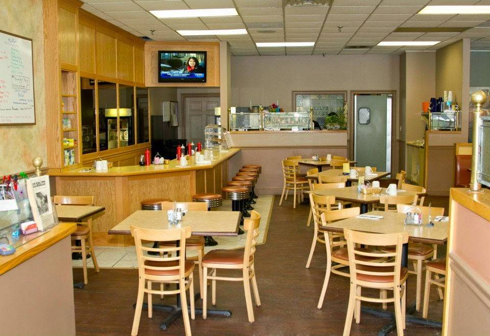 Kellys Place Restaurant | restaurant | 110 Washington St, Canton, MA 02021, USA | 7818210099 OR +1 781-821-0099