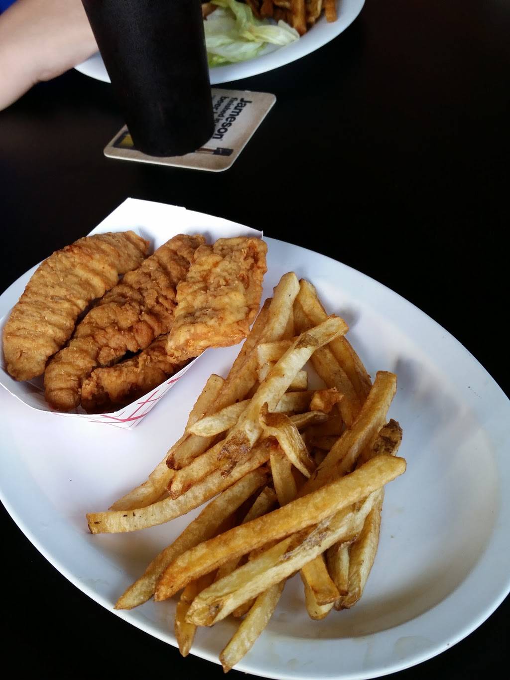 The Wharf | restaurant | 416 B 116th St, Rockaway Park, NY 11694, USA | 7184748807 OR +1 718-474-8807