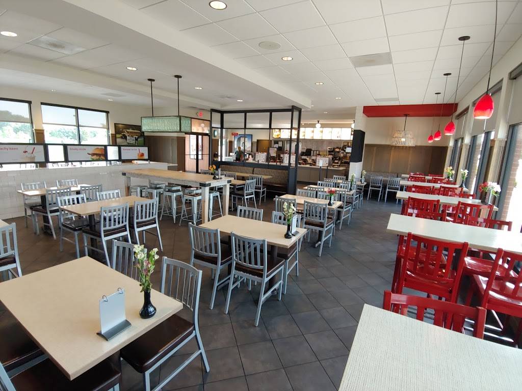 Chick-fil-A | restaurant | 2245 S 9th St, Salina, KS 67401, USA | 7858208007 OR +1 785-820-8007