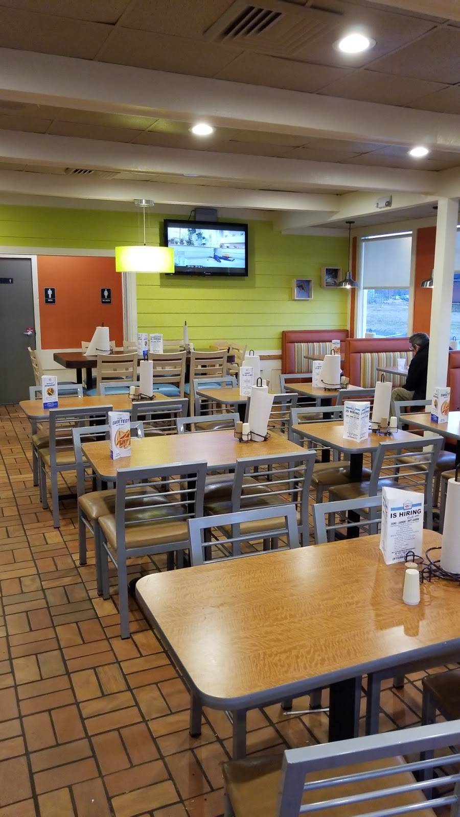 Captain Ds | restaurant | 2123 Memorial Blvd, Springfield, TN 37172, USA | 6153848710 OR +1 615-384-8710