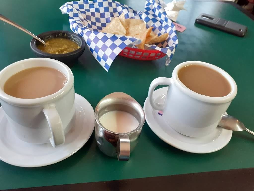 El Michoacano Restaurant | restaurant | 10713Socorro Rd, El Paso, TX 79927, USA | 9152754048 OR +1 915-275-4048