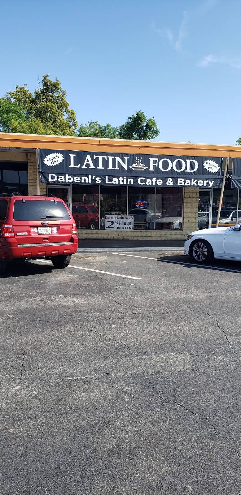 Dabenis Latin Restaurant | restaurant | 239 E Michigan St, Orlando, FL 32806, USA | 4074226888 OR +1 407-422-6888