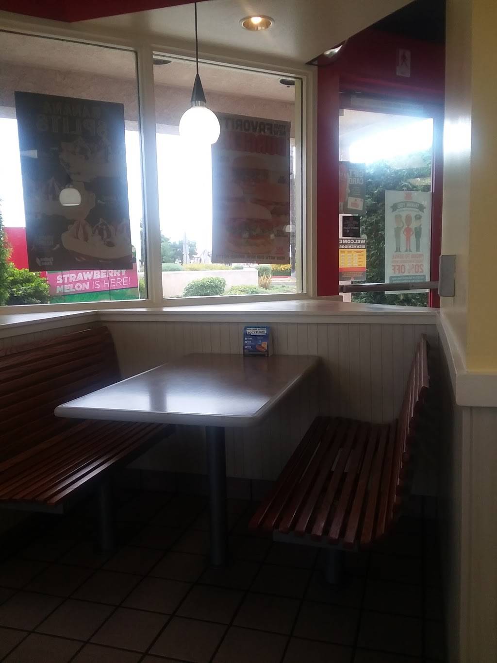 Wienerschnitzel | restaurant | 23750 Alessandro Blvd, Moreno Valley, CA 92553, USA | 9516569870 OR +1 951-656-9870