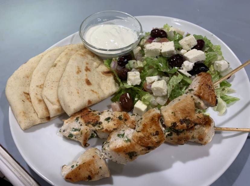 Across Broadway Cafe | restaurant | 1196 Broadway, Hewlett, NY 11557, USA | 5163743431 OR +1 516-374-3431