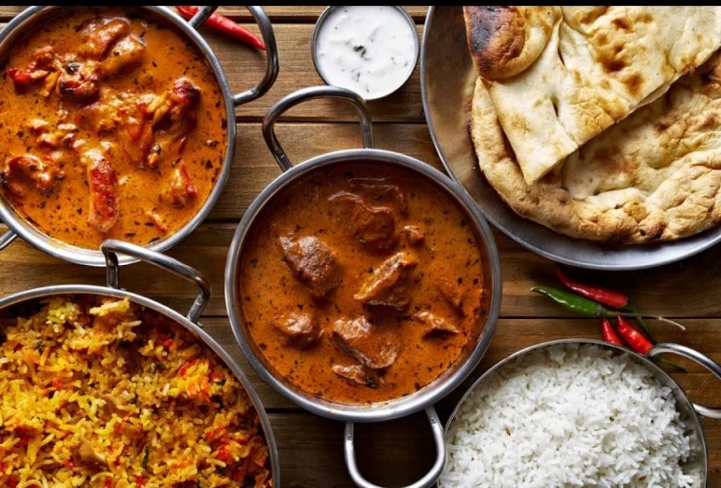 East Feast Pak Indian Cuisine and Take Out | restaurant | 2208 St Joseph Blvd #104, Orléans, ON K1C 2E3, Canada | 6134242100 OR +1 613-424-2100