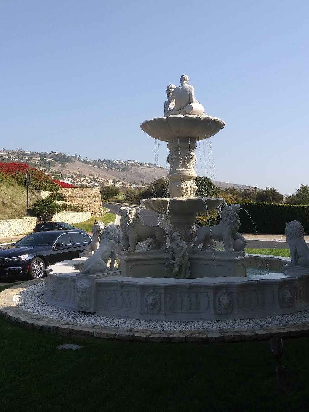 Trump National Golf Club Los Angeles | restaurant | 1 Trump National Dr, Rancho Palos Verdes, CA 90275, USA | 3102655000 OR +1 310-265-5000