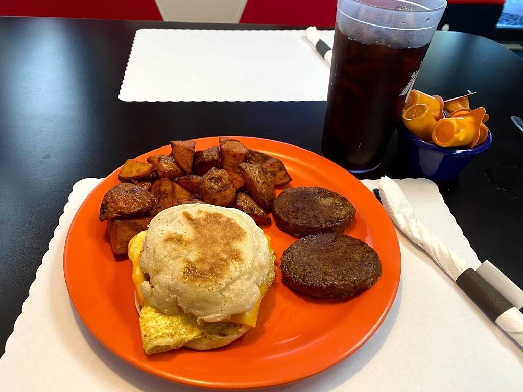 Nickels Diner | restaurant | 1060 Yavapai Dr Suite 1, Rio Rico, AZ 85648, USA | 5202811040 OR +1 520-281-1040