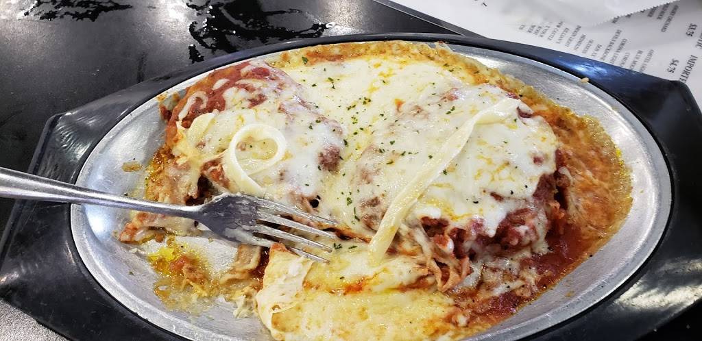 Fosho Italian Sports Grille | restaurant | 916 W Atlantic St, Emporia, VA 23847, USA | 4343481057 OR +1 434-348-1057