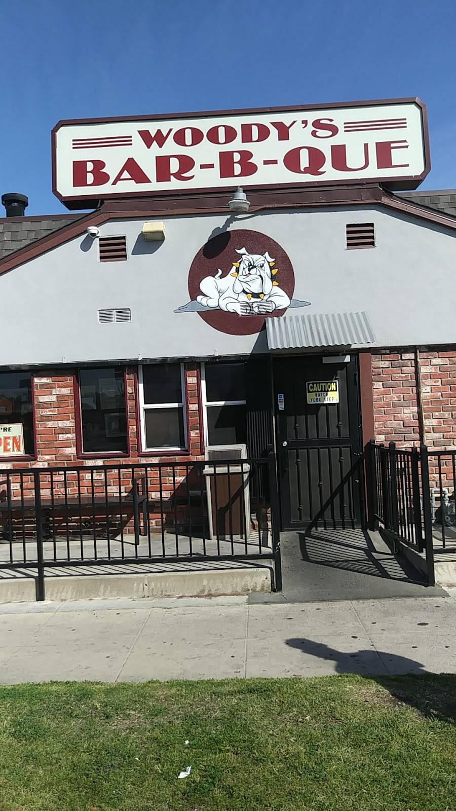 Woodys Bar-B-Q | restaurant | 1958 W Florence Ave, Los Angeles, CA 90047, USA | 3237588303 OR +1 323-758-8303