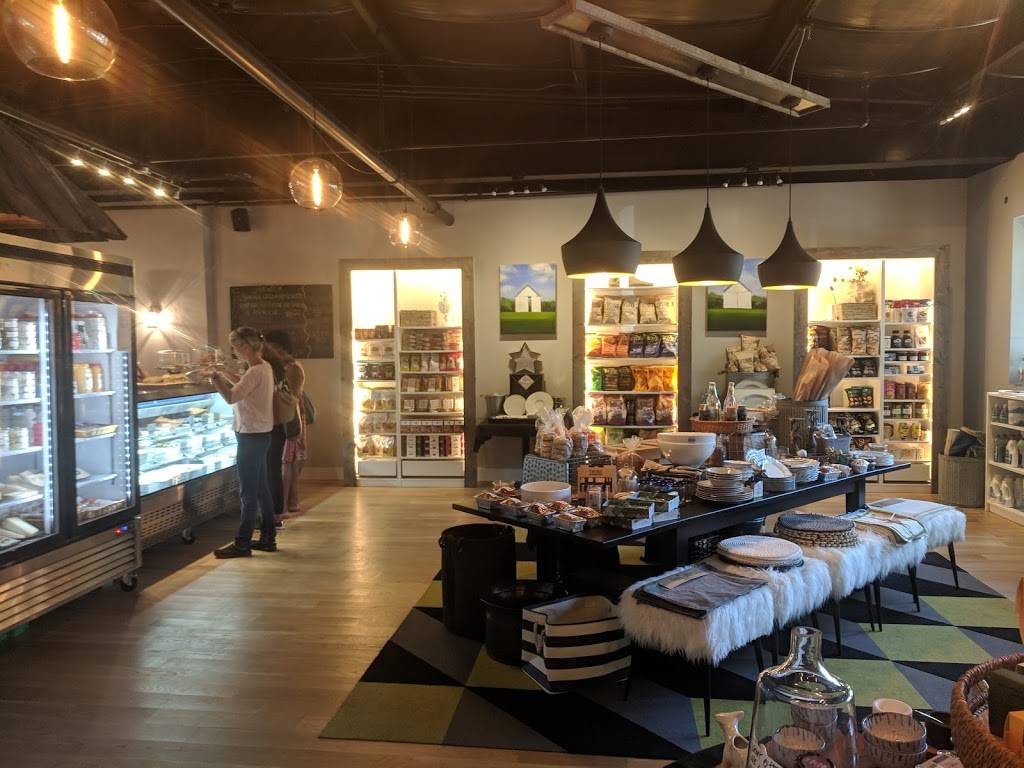 Black Sheep Mercantile | restaurant | 17 Airport Rd, Edgartown, MA 02539, USA | 5083387770 OR +1 508-338-7770