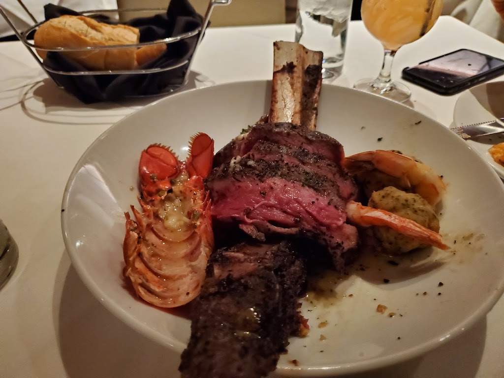 Fleming’s Prime Steakhouse & Wine Bar | restaurant | 320 E 2nd St, Austin, TX 78701, USA | 5124571500 OR +1 512-457-1500