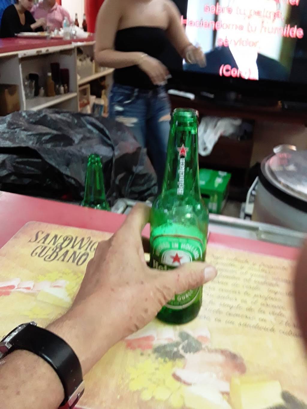 Especialidad En Mariscos Y Comida Criolla | restaurant | 1284 Palm Ave, Hialeah, FL 33010, USA | 3058834716 OR +1 305-883-4716