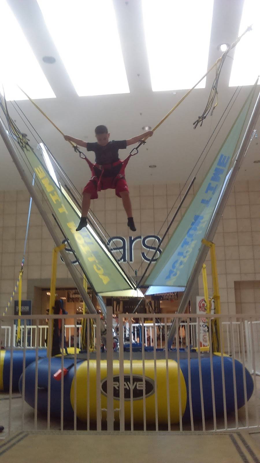 Desert Sky Mall | shopping mall | 7611 W Thomas Rd, Phoenix, AZ 85033, USA | 6232451400 OR +1 623-245-1400