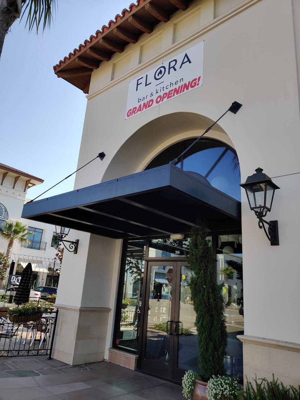 Flora Bar & Kitchen | restaurant | 5980 Village Way #B106, San Diego, CA 92130, USA | 8584610622 OR +1 858-461-0622