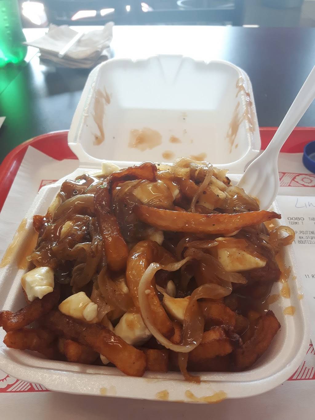 Cantine & Bar Laitier Le Bouche-Trou | restaurant | 11 Route 137 SUD, Sainte-Cécile-de-Milton, QC J0E 2C0, Canada | 4509569595 OR +1 450-956-9595