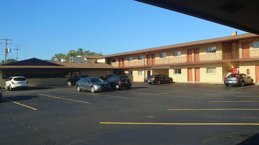 Swan Inn Motel & Restaurant | restaurant | 5182 Alpine Ave NW, Comstock Park, MI 49321, USA | 6167841224 OR +1 616-784-1224