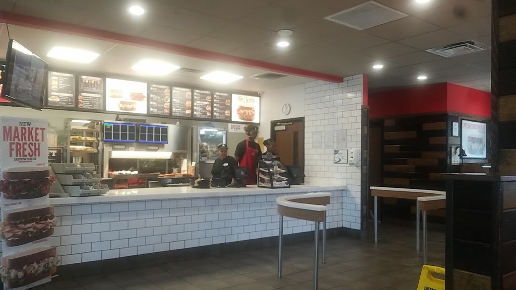 Arbys | meal takeaway | 3739 Airport Blvd, Mobile, AL 36608, USA | 2513437170 OR +1 251-343-7170