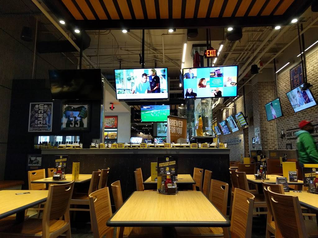 Buffalo Wild Wings | restaurant | 5275 Leesburg Pike B, Baileys Crossroads, VA 22041, USA | 7038201765 OR +1 703-820-1765