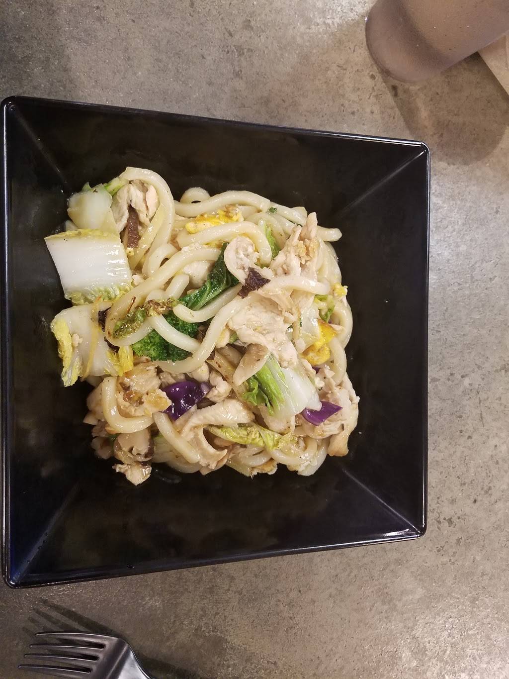 Noodle Head | restaurant | 880 E 13th Ave, Eugene, OR 97401, USA | 5417621970 OR +1 541-762-1970