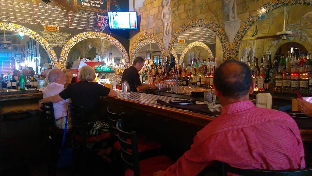 The Grape | restaurant | 2808 Greenville Ave, Dallas, TX 75206, USA | 2148281981 OR +1 214-828-1981