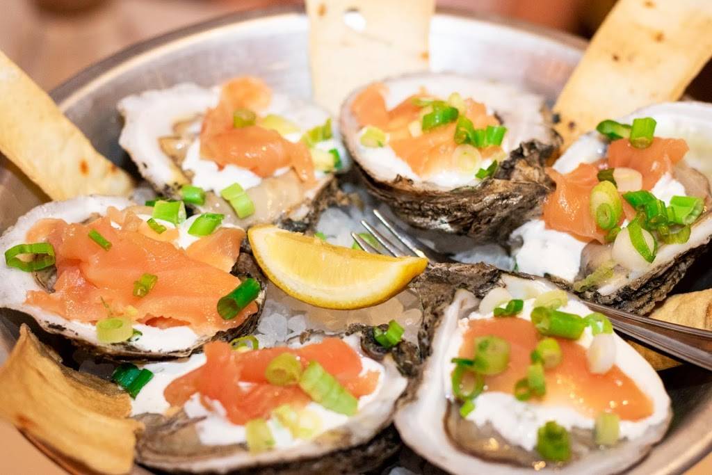 Wine 4 Oysters | restaurant | 1957 S Alafaya Trail, Orlando, FL 32828, USA | 4075077952 OR +1 407-507-7952