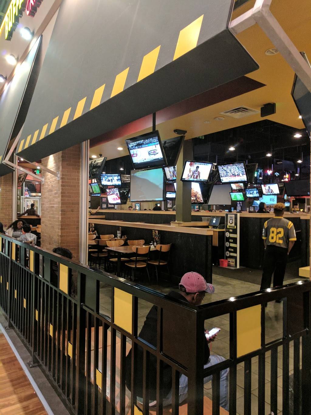 Buffalo Wild Wings | restaurant | 7000 Arundel Mills Cir #3, Hanover, MD 21076, USA | 4103790333 OR +1 410-379-0333