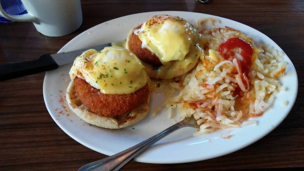 The Double Yolk Cafe | restaurant | 117 E Van Buren St, Woodstock, IL 60098, USA | 8153380180 OR +1 815-338-0180