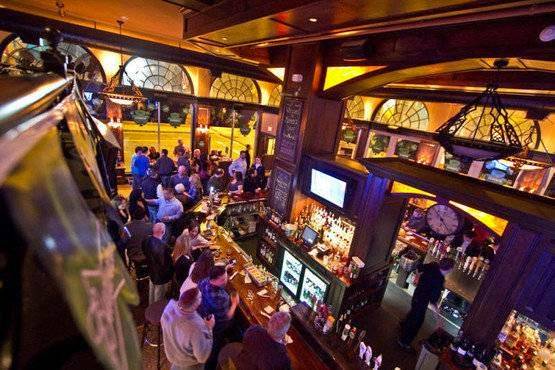 Murphys Law Irish Pub | restaurant | 370 East Ave, Rochester, NY 14604, USA | 5852327115 OR +1 585-232-7115